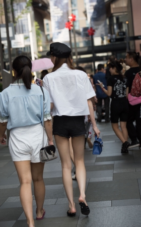 长腿美女