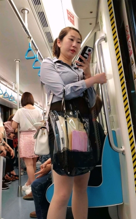 包臀裙丝袜丰满性感美女