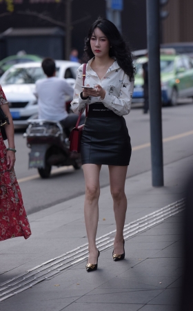 高跟小姐姐