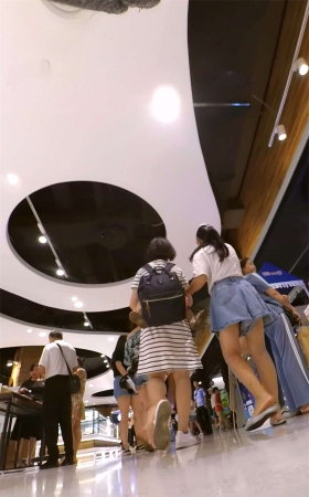 妹子牛仔裤