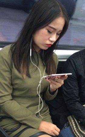 街拍肉丝黑高MM