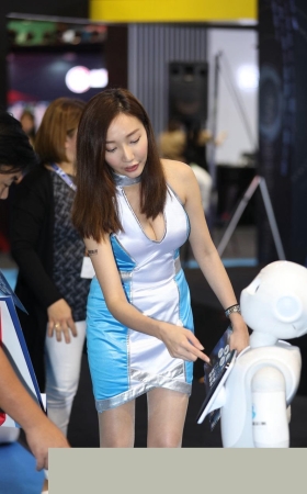 气质小美女的肉丝3A1401[97.9M]