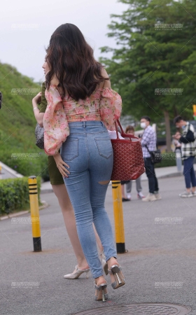 美腿VS紧牛~赞 [17P]
