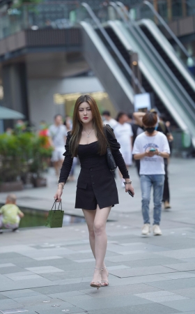 美腿小姐姐