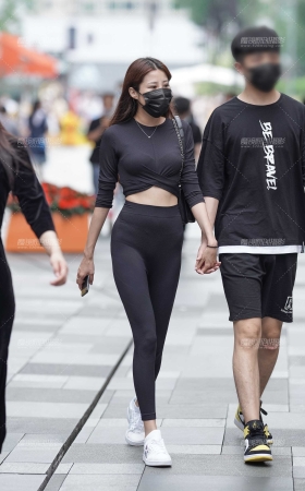 苗条女友 [14P]
