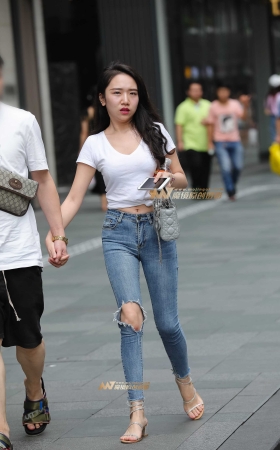 饱满紧牛女友 [17P]
