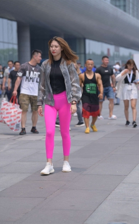 甜美运动装