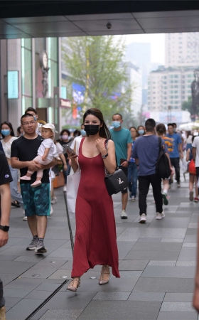 红色紧身包臀长裙