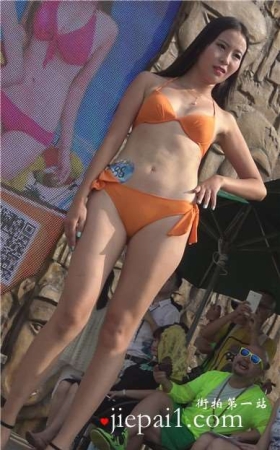 4k-极品比基尼泳装美女模特走秀。