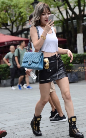 神摄手赛06 白色小马夹，包臀皮裙 [17P]