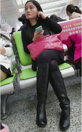 黑丝高靴妹子