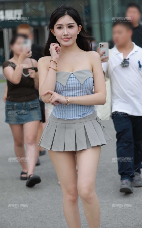青青超短百褶裙 [35P]