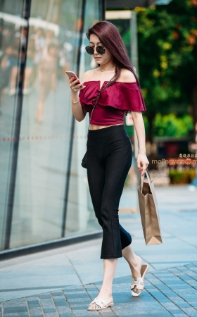 精致美女 彰显好身材 [21P]