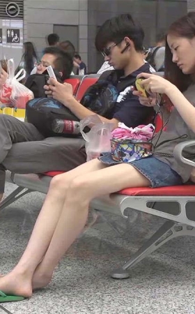 窈窕学妹她的长腿细足