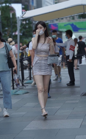 雪白肌肤可谓天生丽质红颜凝香