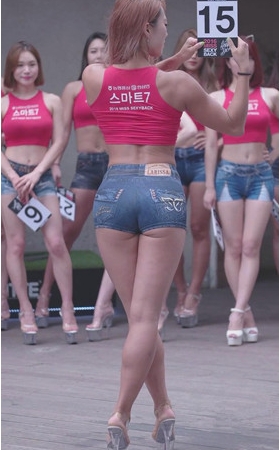 韩国的选秀现场