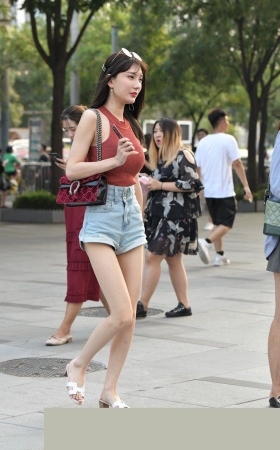 热裤美腿丰富身材3A1397[541M]