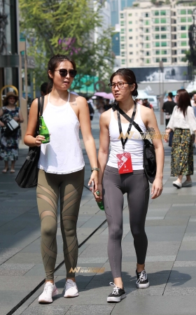瑜伽爱好者 [23P]
