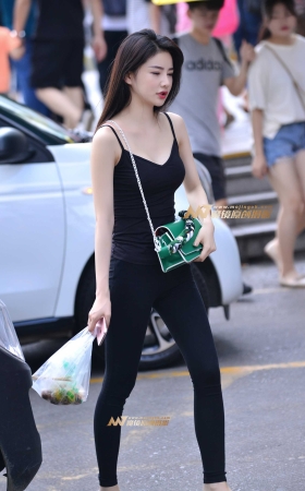 黑裤美女 [14P]