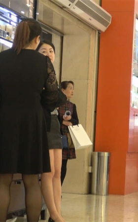 黑色丝袜美足高跟