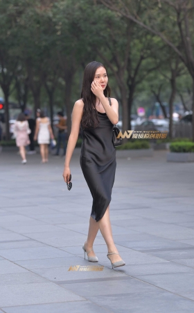黑色长裙气质少妇 [20P]