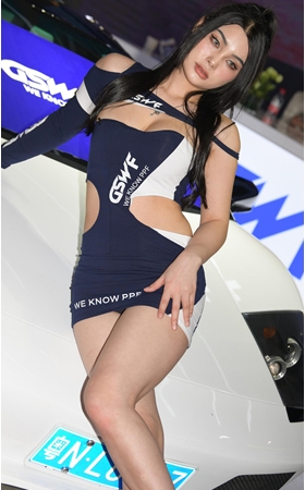 性感的包臀裙制服车模美女(145P)