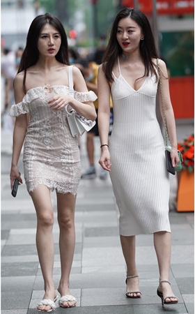 两个漂亮的小美女(96P)