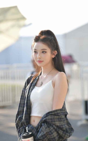 甜美靓丽少女 [67P-1.49GB]