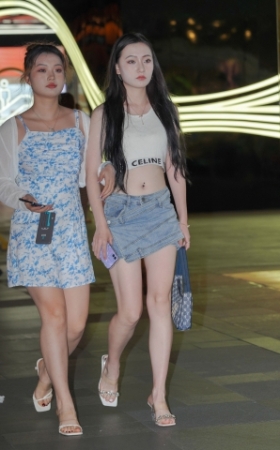 好白啊