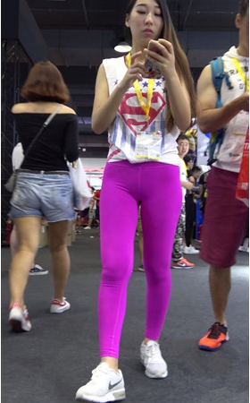 健身的小姐姐
