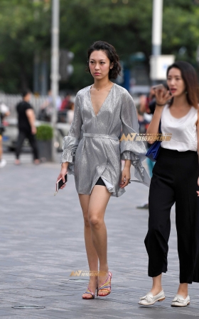 高跟凉鞋长腿美女 [13P]