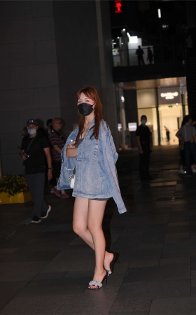 抹胸裙魅力迷人
