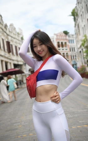 【魂魂旅拍摄影】第一篇：萌萌-白色紧身瑜伽裤<font color=red> [10P]</font>