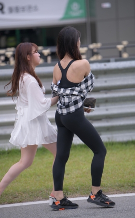 紧身小妹