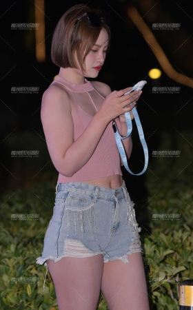 微胖热裤闺蜜~ [24P]