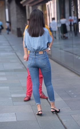 这种美女你喜欢吗？，慕容笙大师作品。