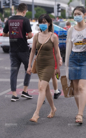 吊带包臀裙美女 [16P]