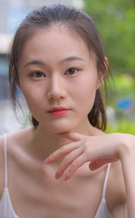 清秀的女孩 [38P]