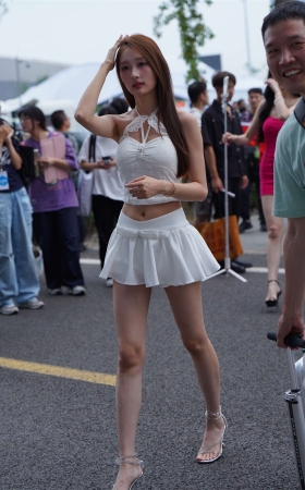 百褶裙美腿小桂圆