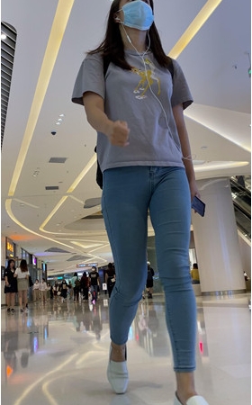 牛仔裤美女