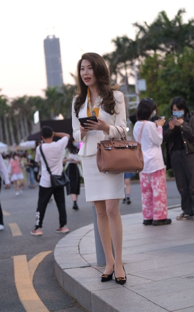 白色制服套装