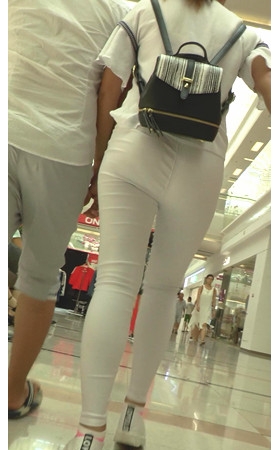 白裤紧身妹子