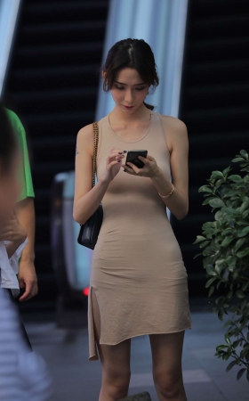 J187灰色短裙