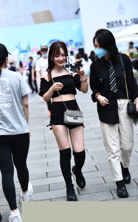 直播小妹MJ704[2.21G]