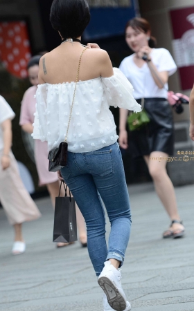 神摄手赛15 抹胸紧牛 [17P]