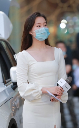 漂亮性感的女主持 [19P]