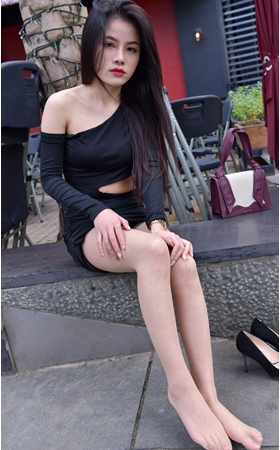 肉丝美腿小姐姐(220P)