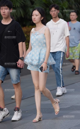 连衣裙 [13P]