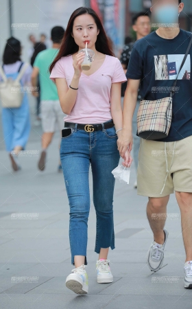 紧牛女友 [14P]