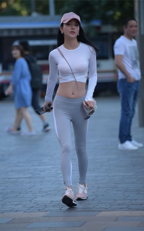甜美靓丽运动装